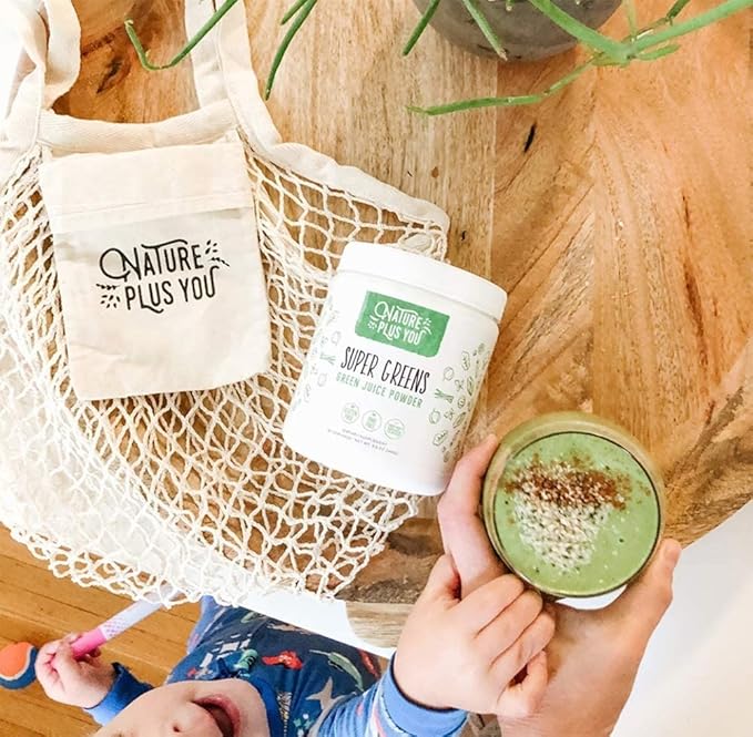 Super Greens Powder Organic Blend: Non-GMO Supplement, Includes Spirulina, Alfalfa, Spinach, Probiotics, Fiber and Digestive Enzymes, No Artificial Sweeteners, 30 Servings