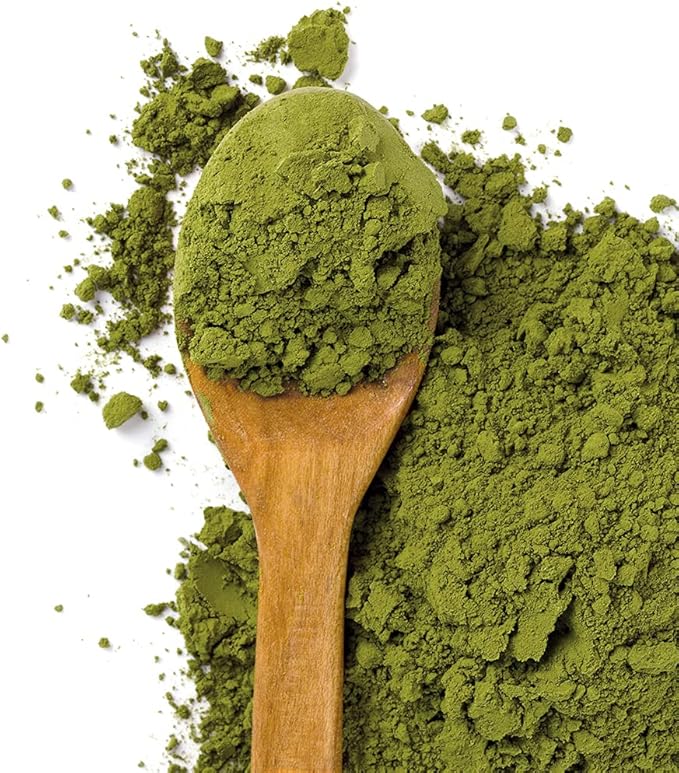 Super Greens Powder Organic Blend: Non-GMO Supplement, Includes Spirulina, Alfalfa, Spinach, Probiotics, Fiber and Digestive Enzymes, No Artificial Sweeteners, 30 Servings